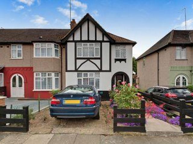 3 Bedrooms End terrace house for sale in Elton Avenue, Greenford UB6