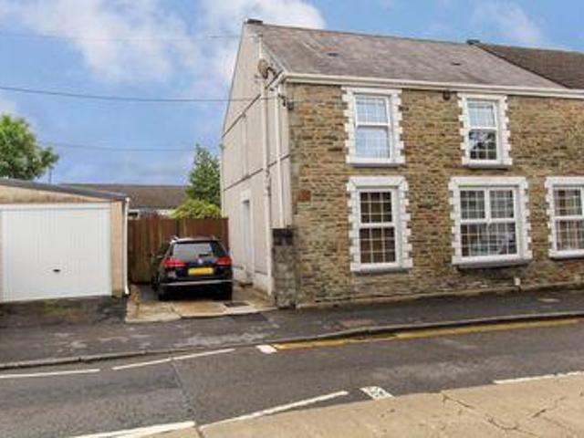 3 Bedrooms End terrace house for sale in Glebe Road, Loughor, Swansea SA4