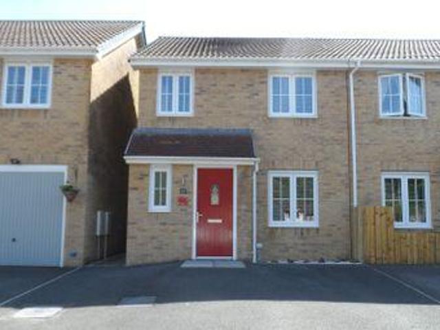 3 Bedrooms End terrace house for sale in Golwg Y Mynydd, Godrergraig, Swansea. SA9