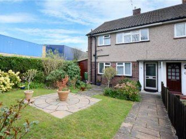 3 Bedrooms End terrace house for sale in Robin Hood Drive, Bushey, Hertfordshire WD23