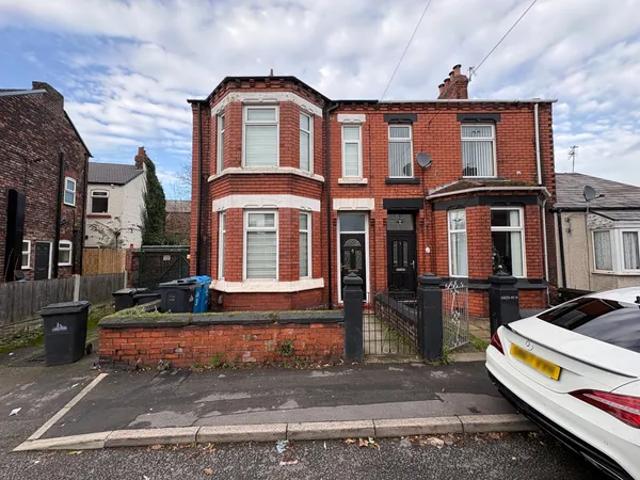 3 bedrooms end of terrace house to rent
