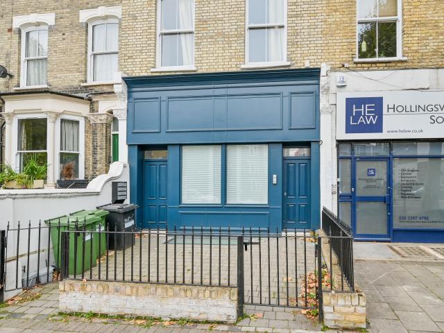 3 Bedrooms Flat for Rent in Shepherds Bush Road | Foxtons