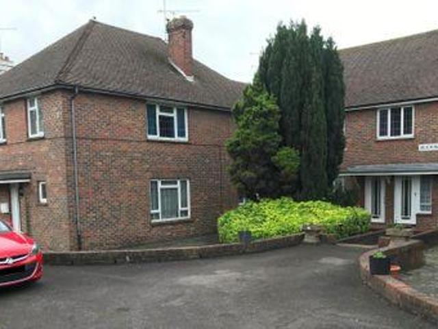 3 Bedrooms Flat for sale in 1 Buckingham Court, Warren Road, Worthing, West Sussex BN14