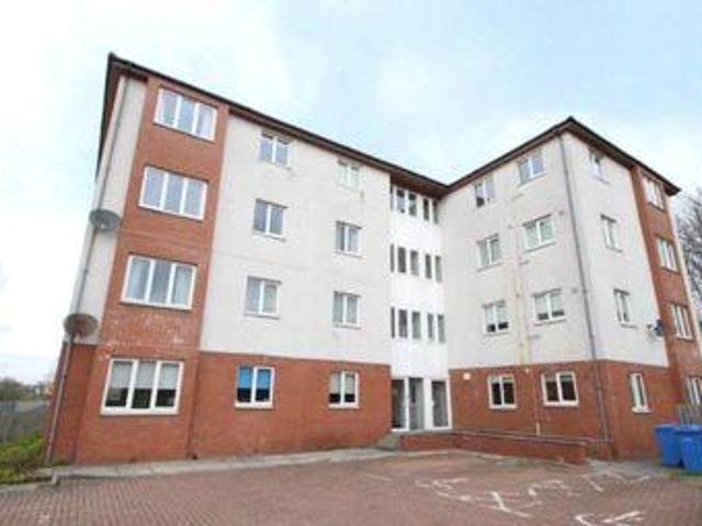 3 Bedrooms Flat for sale in George Court, Irvine, North Ayrshire KA12