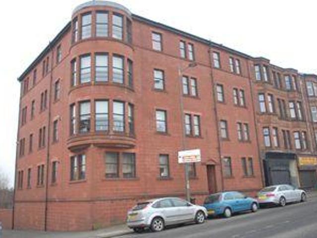 3 Bedrooms Flat for sale in Dumbarton Road, Clydebank G81