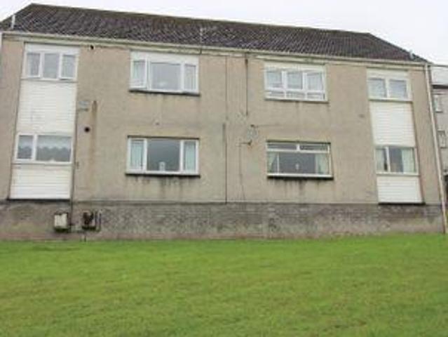 3 Bedrooms Flat for sale in Killearn Road, Greenock PA15
