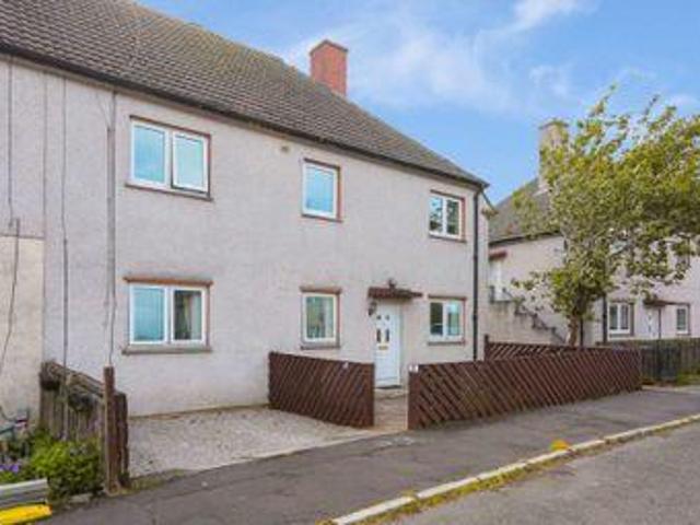 3 Bedrooms Flat for sale in Longmeadow, Johnstone PA5