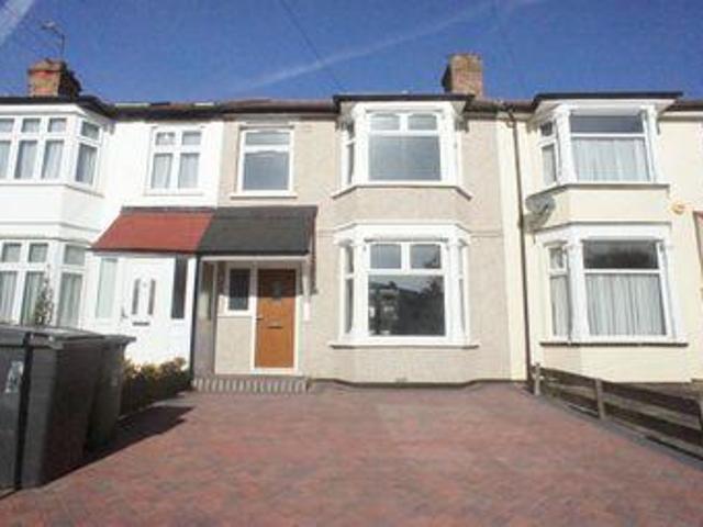 3 Bedrooms for rent in Marmion Close, London E4