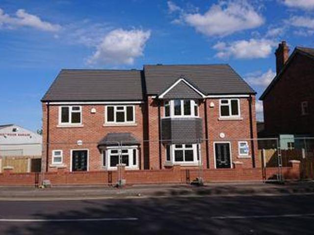 3 Bedrooms for rent in Broad Lanes, Bilston WV14