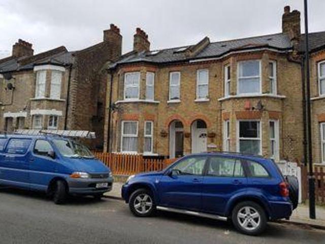 3 Bedrooms for rent in Rommany Road, West Norwood, Lonodon SE27