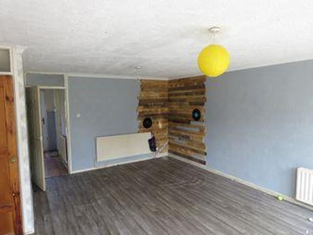3 Bedrooms for rent in Shadsworth Close, Blackburn BB1