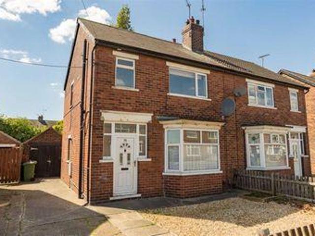 3 Bedrooms for sale in Ravendale Street South, Scunthorpe DN15