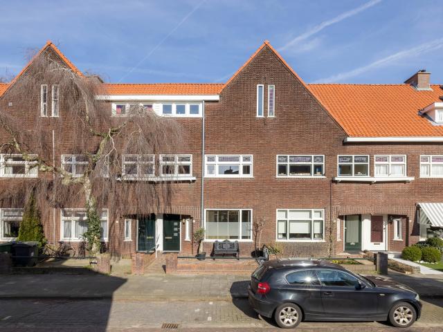 3 bedrooms Huurwoning Surface Area: 148m2