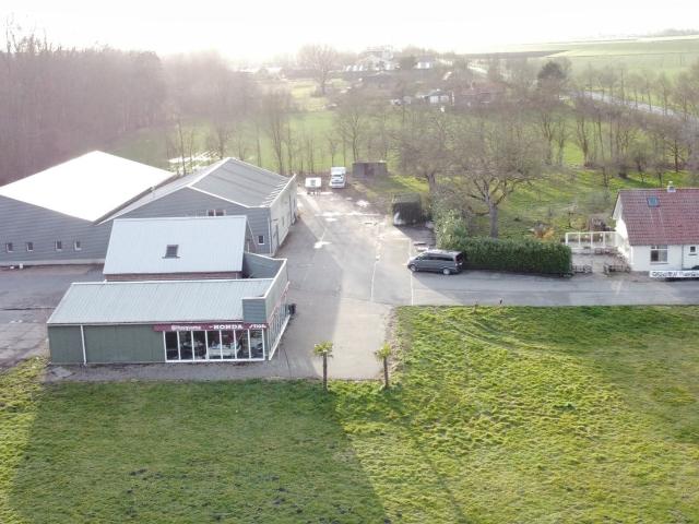 3 bedrooms Huurwoning Surface Area: 164m2