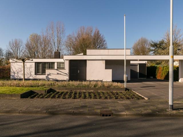 3 bedrooms Huurwoning Surface Area: 175m2