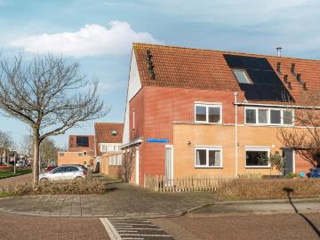 3 bedrooms Huurwoning Surface Area: 103m2