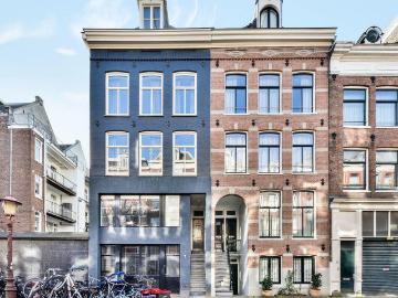 3 bedrooms Huurwoning Surface Area: 132m2