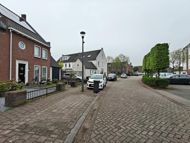 3 bedrooms Huurwoning Surface Area: 132m2