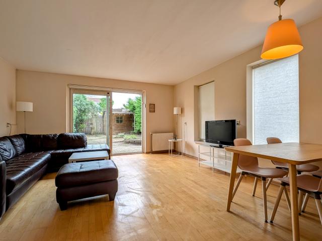 3 bedrooms halfvrijstaande woning Surface Area: 105m2