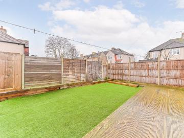 3 Bedrooms House end of terrace for Rent in Franklin Crescent | Foxtons