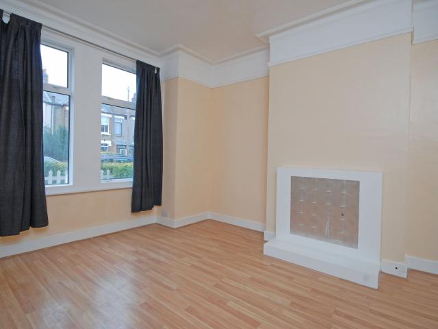 3 Bedrooms House for Rent in Evelyn Road | Foxtons