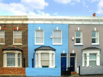 3 Bedrooms House for Rent in Estcourt Road | Foxtons