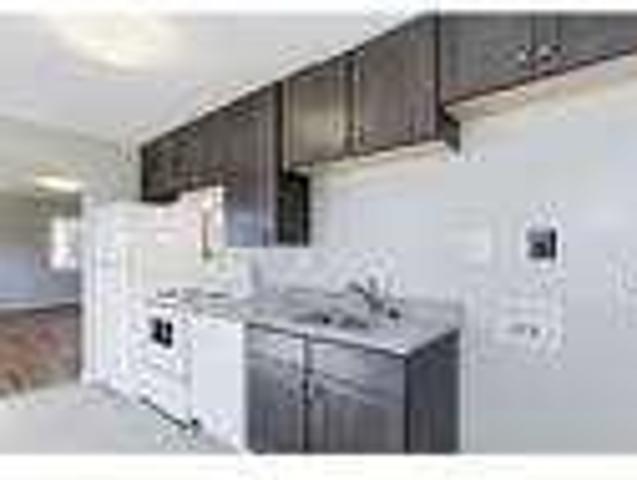 3 bedrooms House Large & Bright. Will Consider!