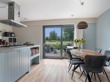 3 bedrooms House Surface Area: 138m2 Furnished