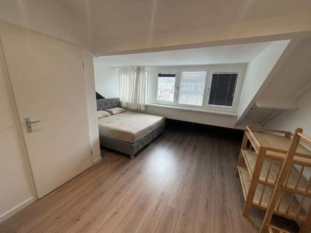 3 bedrooms House Surface Area: 148m2 Unfurnished