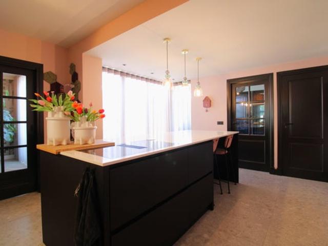 3 bedrooms House Surface Area: 202m2 Furnished Available from: 2026 08 12