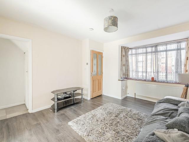 2 Bedrooms House terraced for Rent in Eastcote Lane | Foxtons