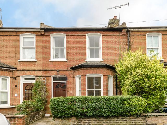 3 Bedrooms House terraced for Rent in Heron Road | Foxtons