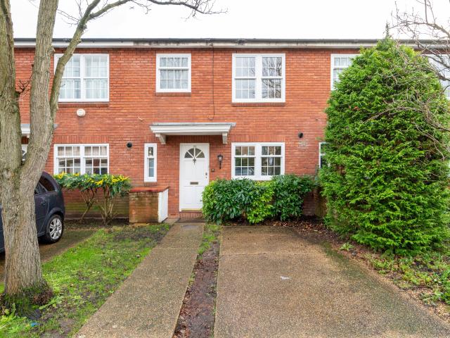 3 Bedrooms House terraced for Rent in Langham Place | Foxtons