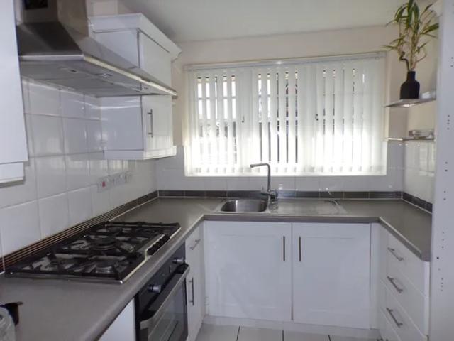 3 bedrooms house to rent