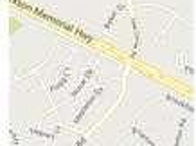3 bedrooms House WALKING DISTANCE TO 50. Will Consider!