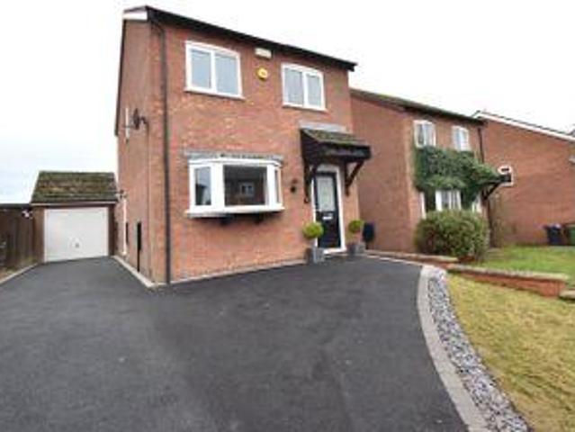 3 Bedrooms Parking/garage for sale in Wharfedale Crescent, Droitwich, Worcestershire WR9