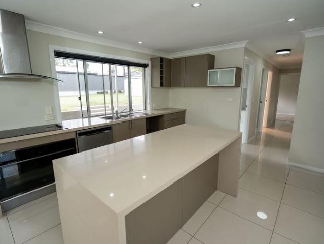 3 BEDROOMS, PLUS STUDY, PLUS MULTI PURPOSE ROOM !