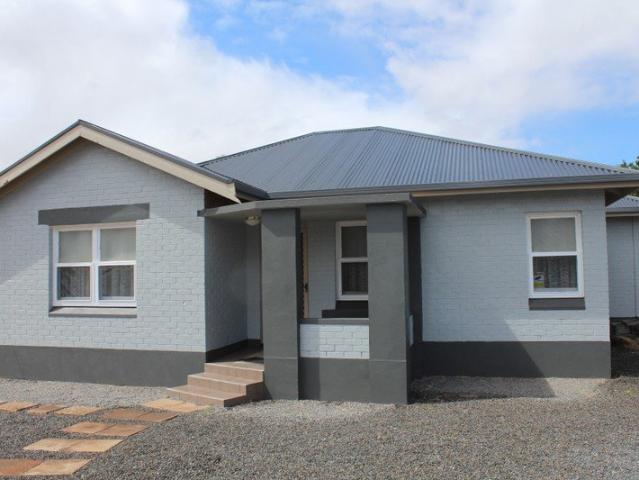 3 Bedrooms quiet location