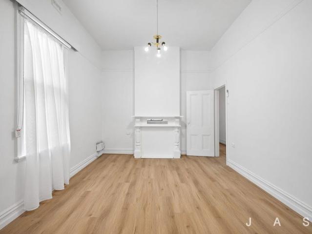 3 Bedrooms + Study I Fully Renovated I Designer Kitchen