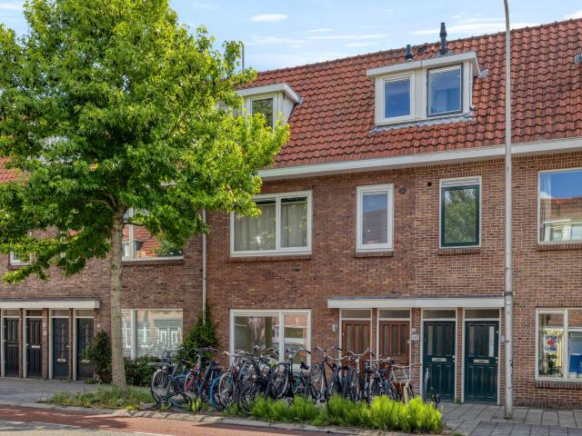 3 bedrooms Surface Area: 90m2