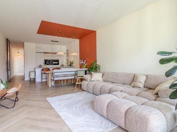 3 bedrooms Surface Area: 91m2 Furnished