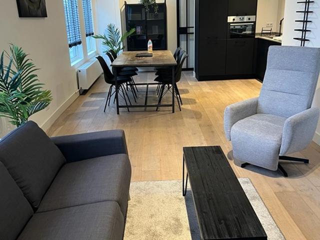 3 bedrooms Surface Area: 94m2 Furnished