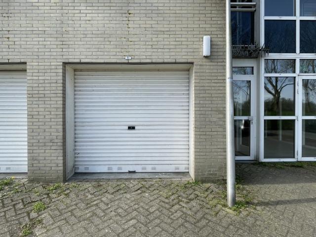 3 bedrooms Surface Area: 118m2 Unfurnished
