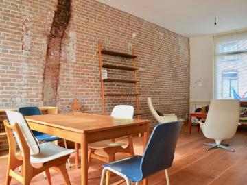 3 bedrooms Surface Area: 135m2 Furnished