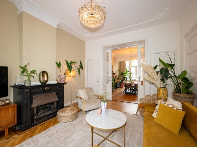 3 bedrooms Surface Area: 136m2 Furnished