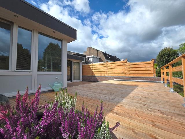 3 bedrooms Surface Area: 180m2