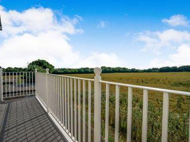 3 Bedrooms Semi detached house for rent in Crossbush Lane, Crossbush, Arundel BN18
