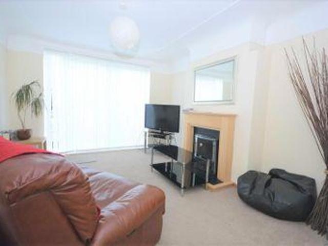 3 Bedrooms Semi detached house for rent in Grosvenor Road, New Brighton, Wallasey CH45