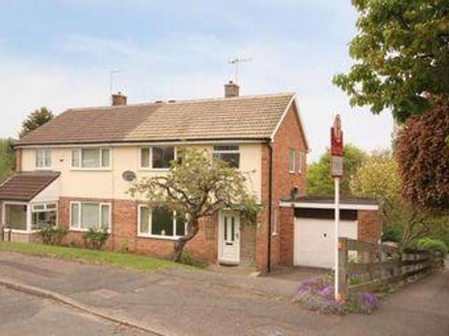 3 Bedrooms Semi detached house for sale in Crofton Rise, Dronfield, Derbyshire S18