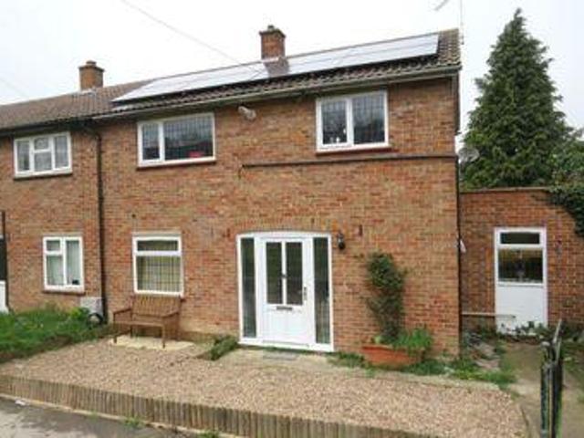 3 Bedrooms Semi detached house for sale in Ash Way, Royston SG8